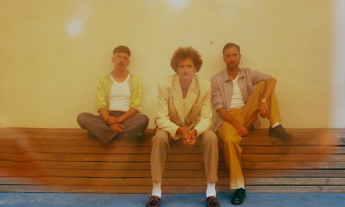 Thumbnail for Say Yes Dog kündigen neues Album an!